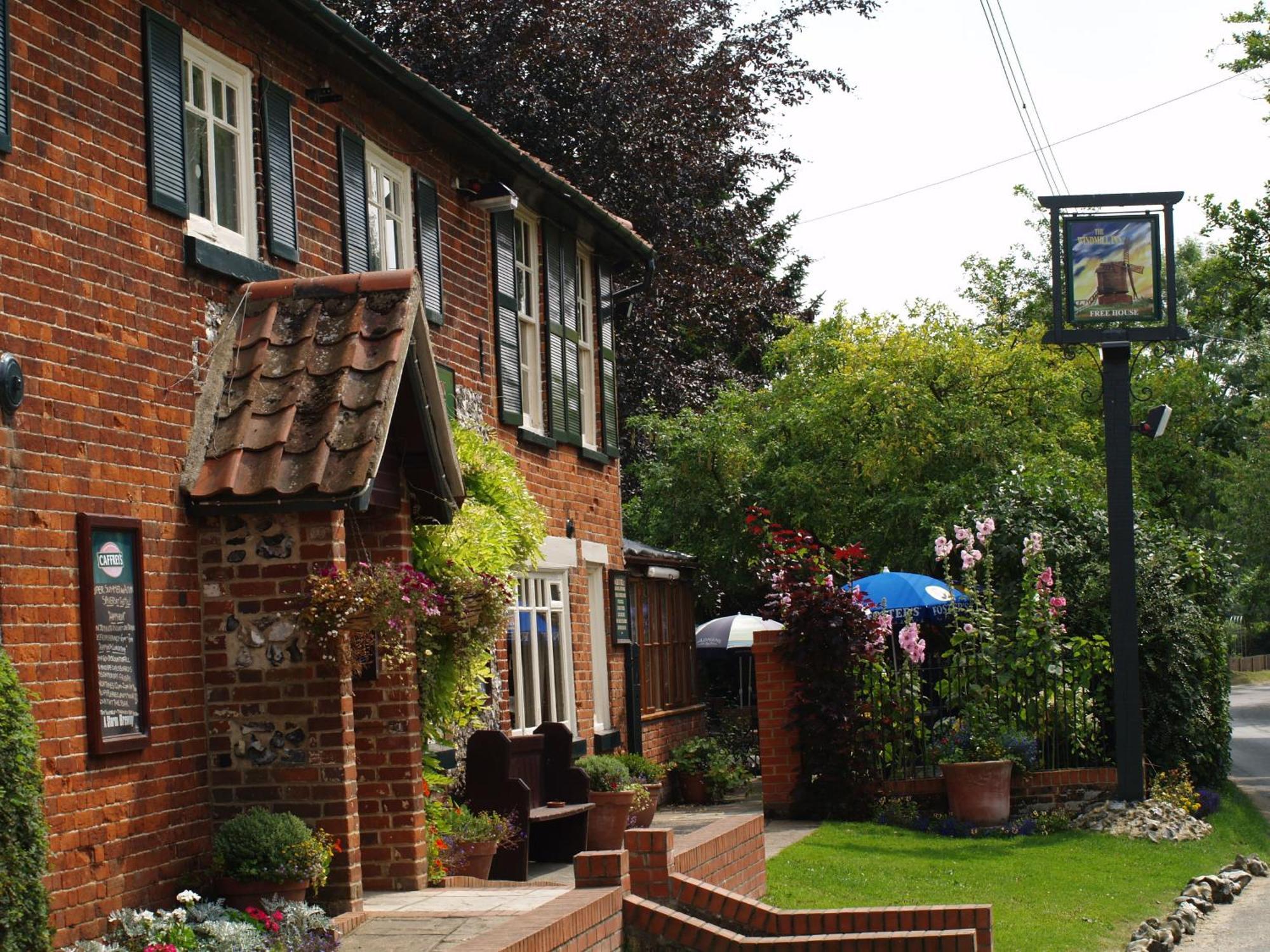 The Olde Windmill Inn Great Cressingham Εξωτερικό φωτογραφία
